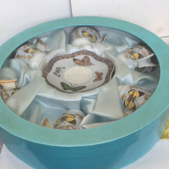 Vintage butterfly demitasse set in original box - Picture 5 of 6